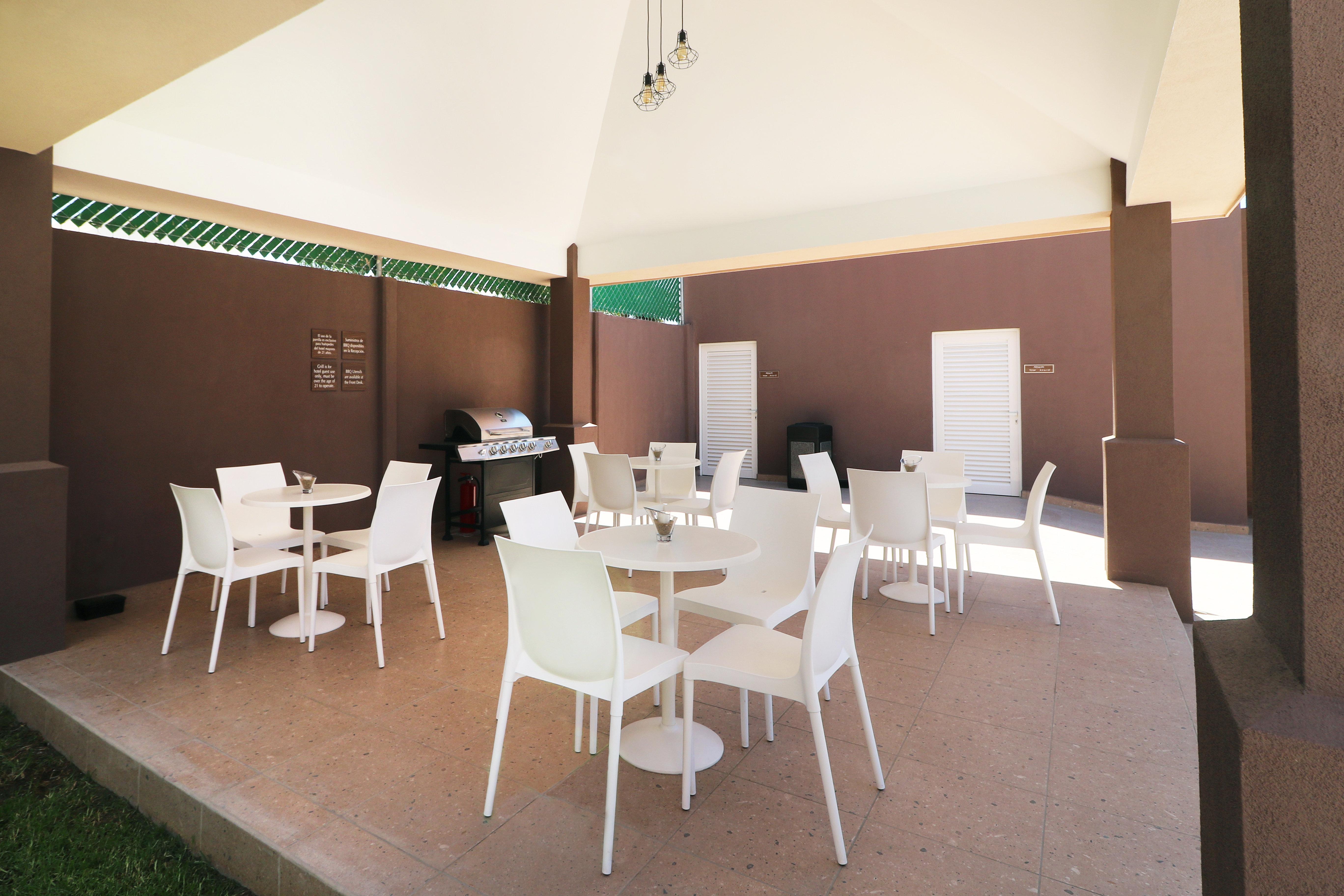 Candlewood Suites Celaya Celaya  Ngoại thất bức ảnh